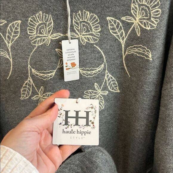 Haute Hippie Charcoal Sweater with Cream Floral Embroidered Design, NWT, Size XL - Picture 4 of 8